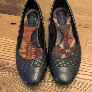 Born Blue Quilted Leather Cap Toe Ballet Flats Comfort Shoes Size 8